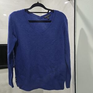 Banana Republic Soft Blue V-Neck Sweater - Size L